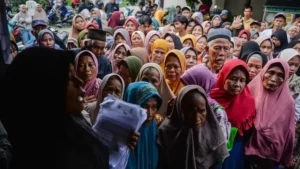 Sanksi Bansos: KPM Judi Online Dicoret dari Daftar Penerima!