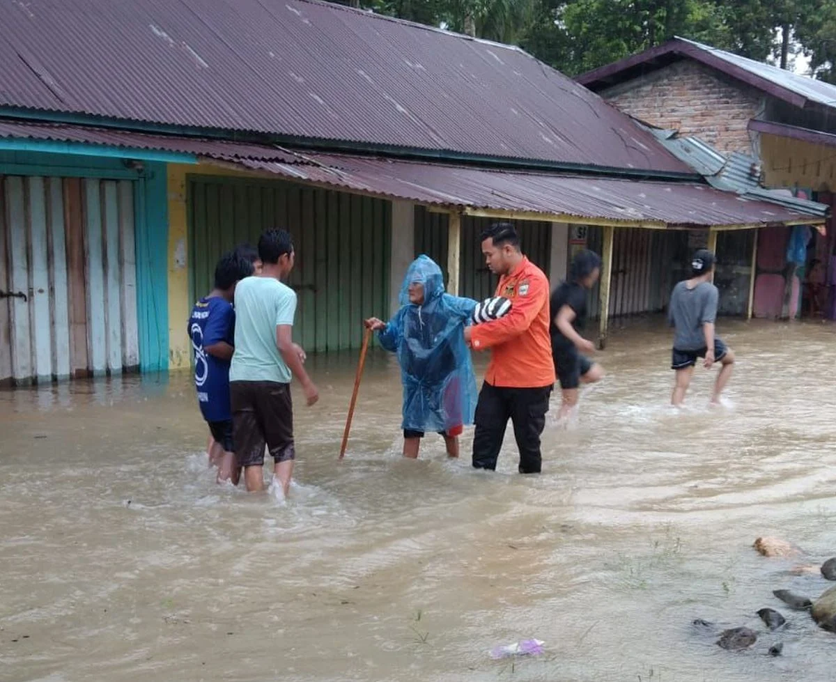 Banjir Tigaraksa Terjang Tujuh Desa: Ribuan Orang Terdampak