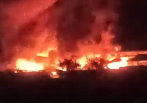 Ledakan pabrik di Sidoarjo guncang warga hingga timbulkan korban